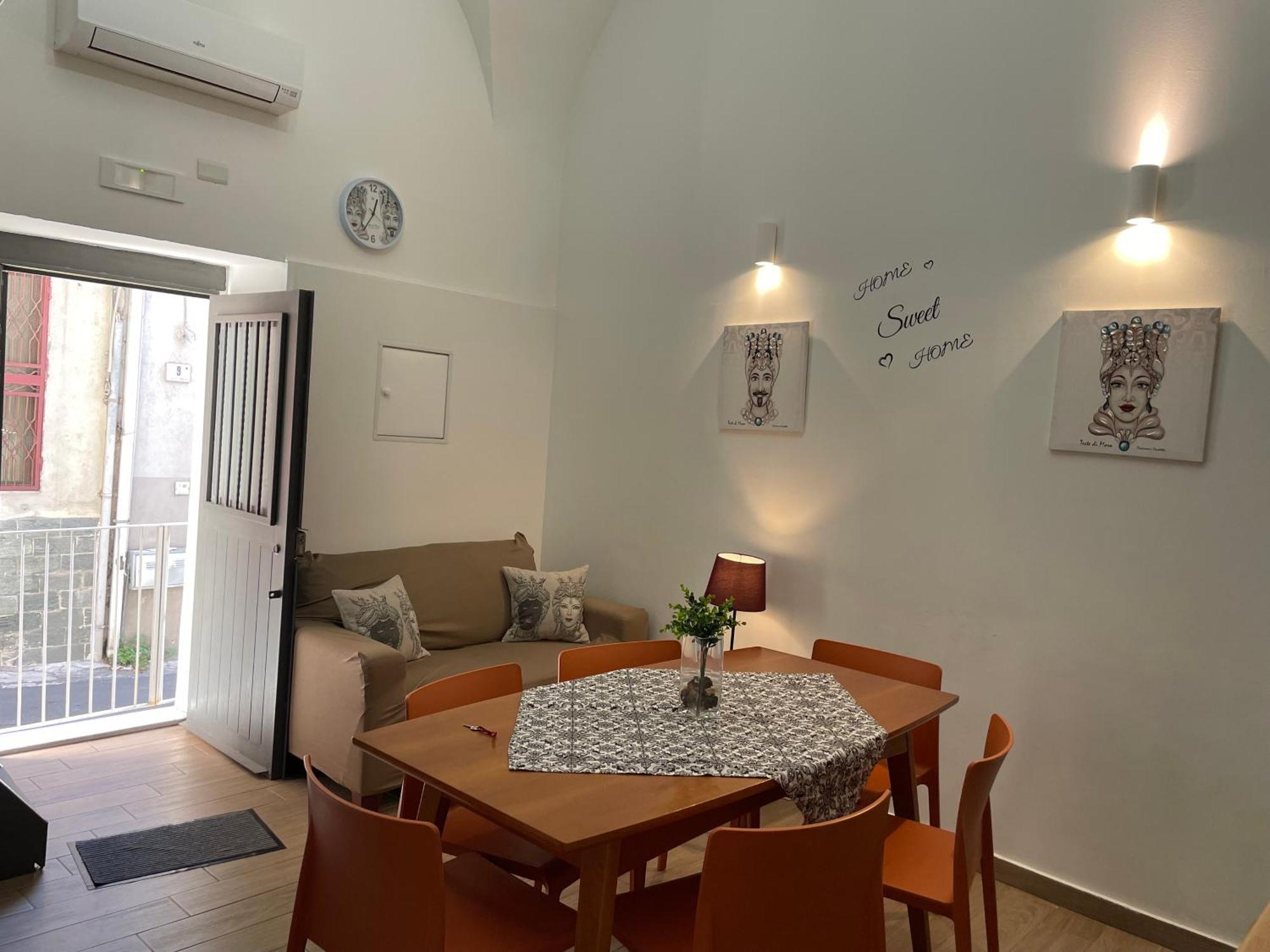 Due Passi Dal Centro Apartment Catania Exterior photo